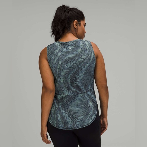 Lululemon High Neck Split Hem Run Tank Dimensional Icing Blue Multi - Picture 2 of 10